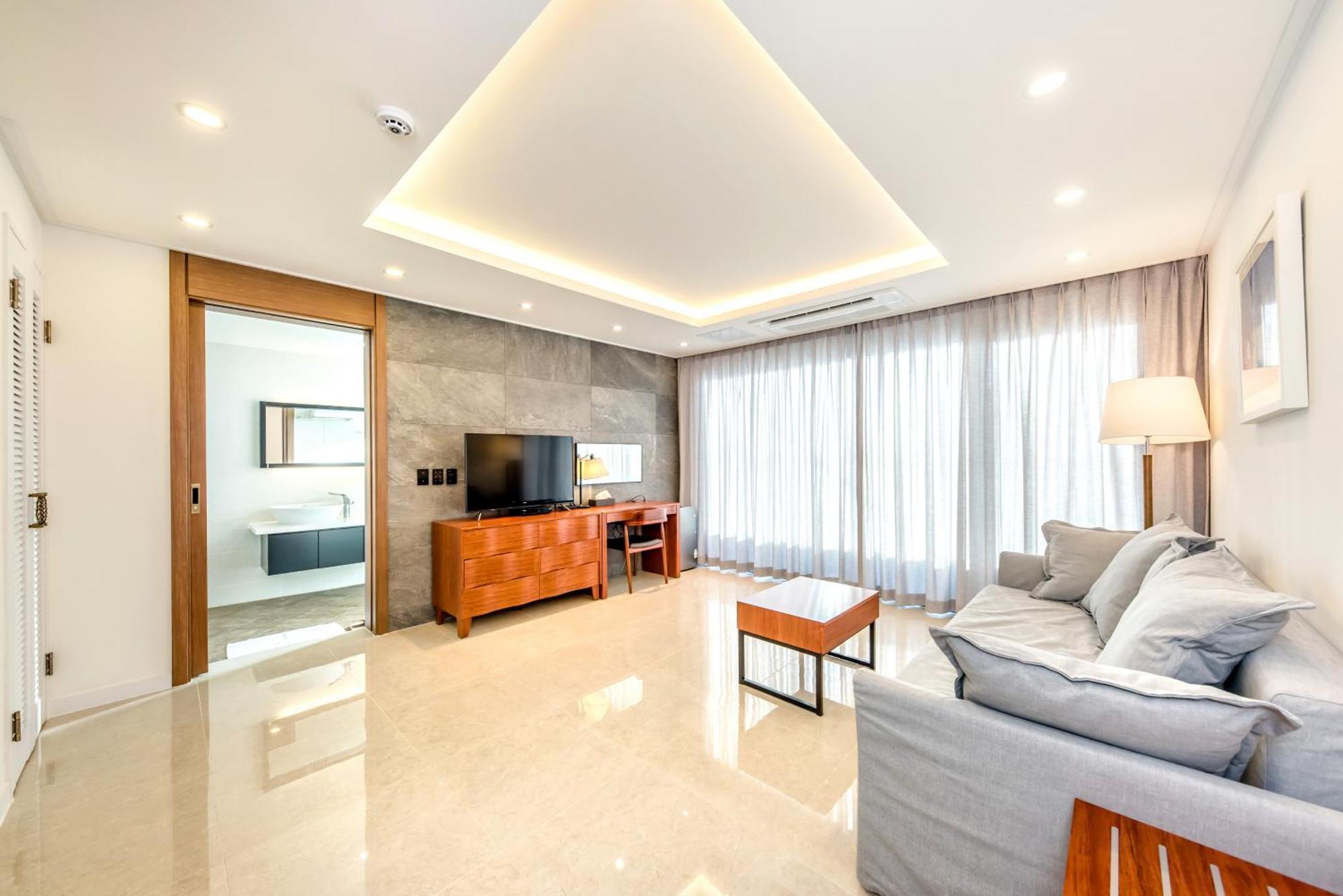 Arts Spa&Poolvilla Jeju Exteriör bild