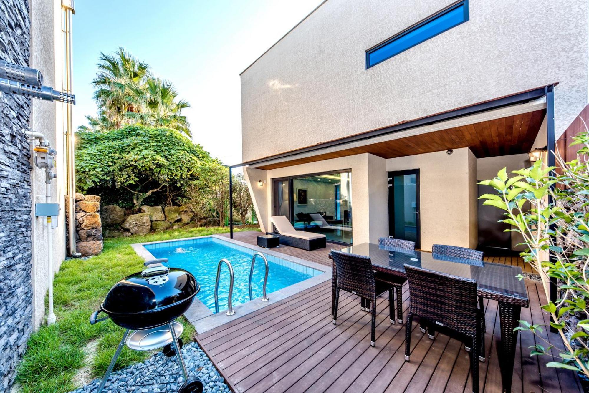 Arts Spa&Poolvilla Jeju Exteriör bild