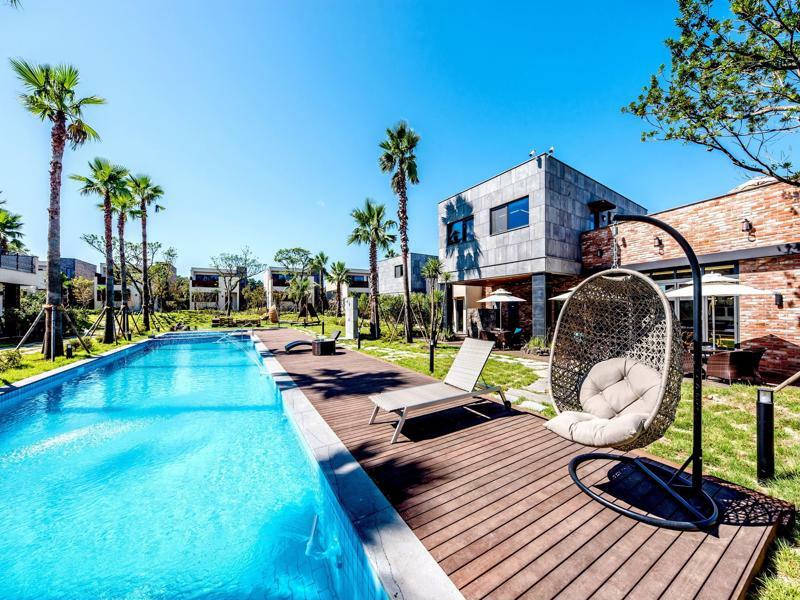 Arts Spa&Poolvilla Jeju Exteriör bild